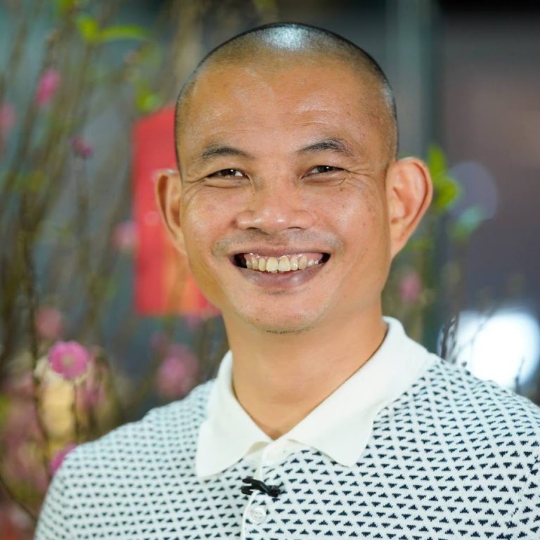 Bán Hàng Thành Công Không Đến Từ Mẹo – Mà Đến Từ Một Đời Sống Hành Động: Người Thầy Khiến Tôi Tâm Phục Khẩu Phục