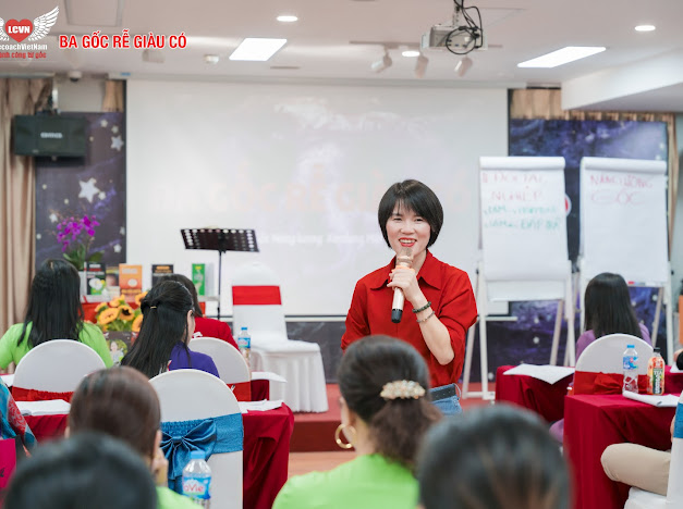 Tư Duy Tự Do Tài Chính: Sự Khác Biệt Giữa Người Giàu Và Người Làm Công