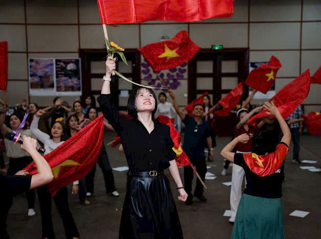 7 Cấp Độ Tự Do Tài Chính: Bạn Đang Ở Đâu Trên Hành Trình Giàu Có?