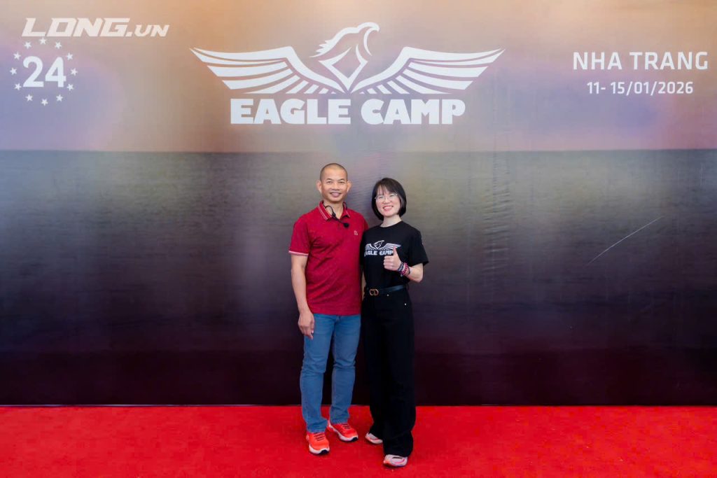 Thầy Phạm Thành Long luôn thể hiện phong cách sống của mình mãnh liệt, kỷ luật và tự do.